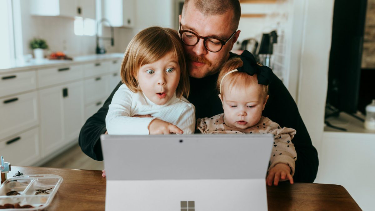 surface-OaD5um45Cik-unsplash